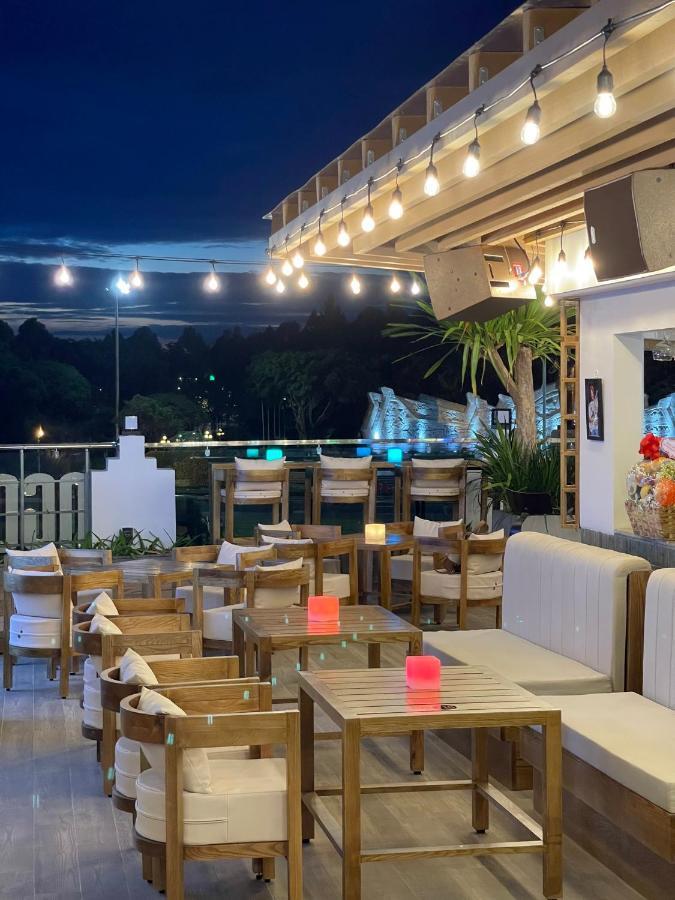 Ngon Avatar Hotel เปลกู ภายนอก รูปภาพ