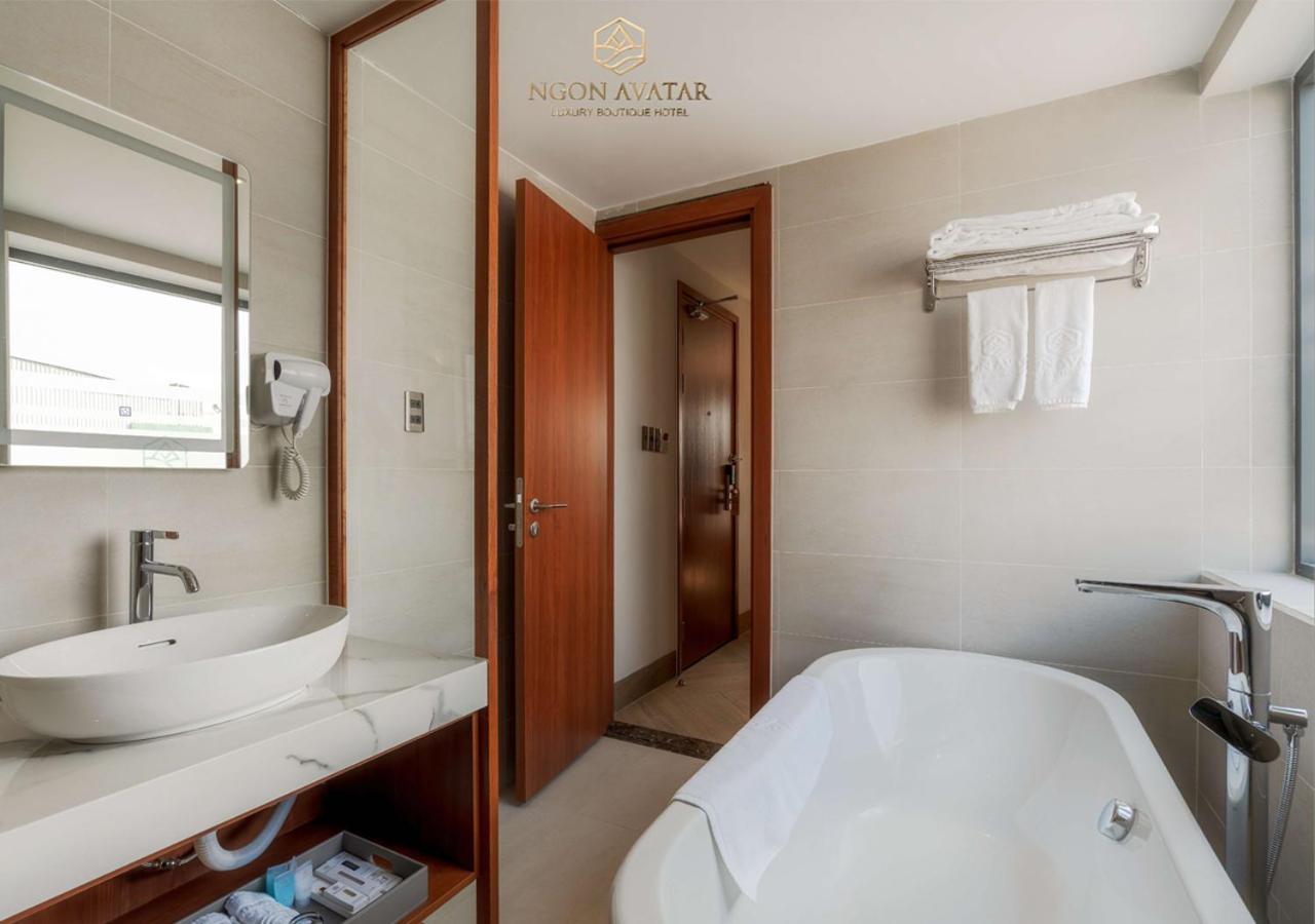 Ngon Avatar Hotel เปลกู ภายนอก รูปภาพ