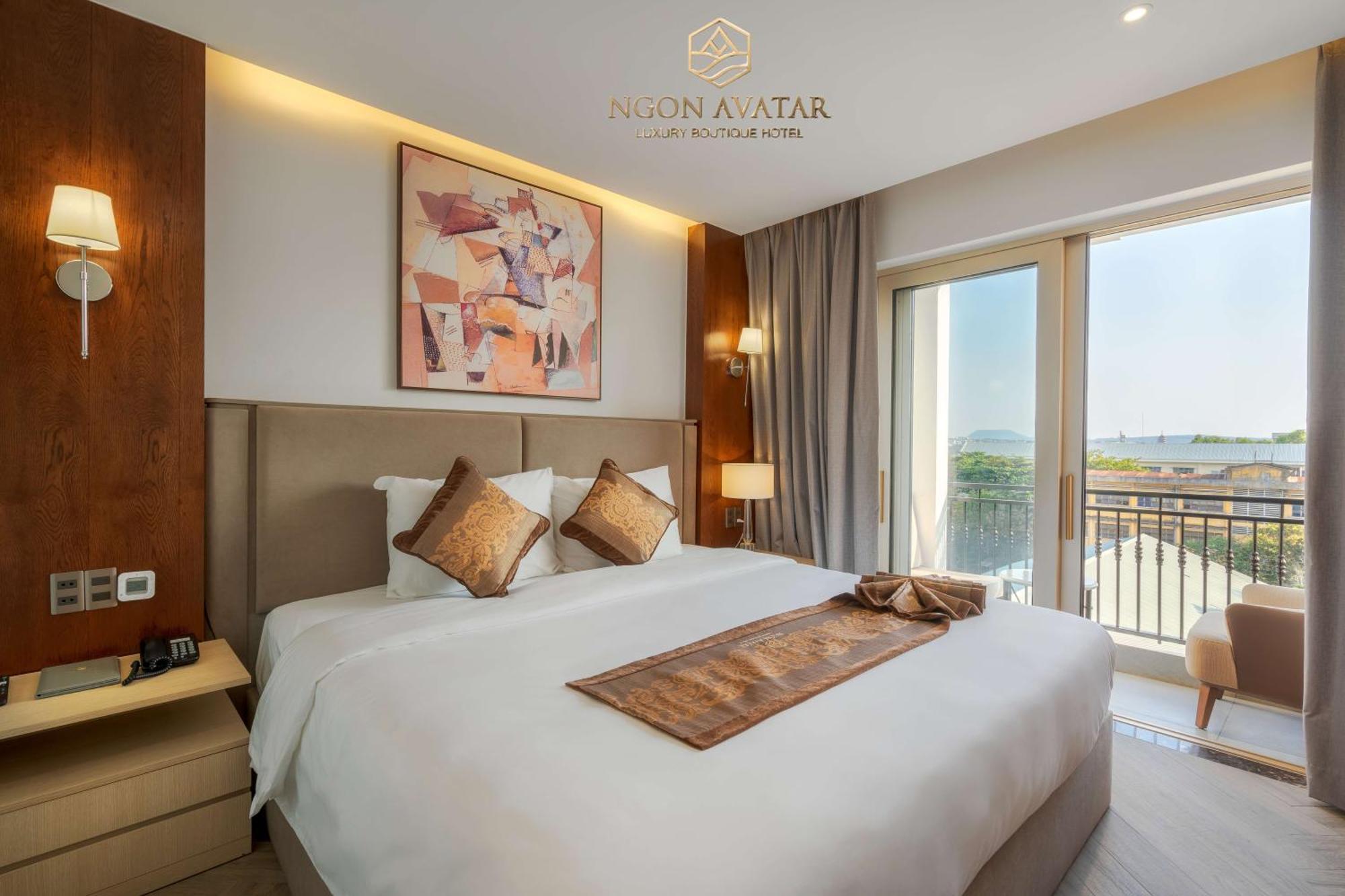 Ngon Avatar Hotel เปลกู ภายนอก รูปภาพ