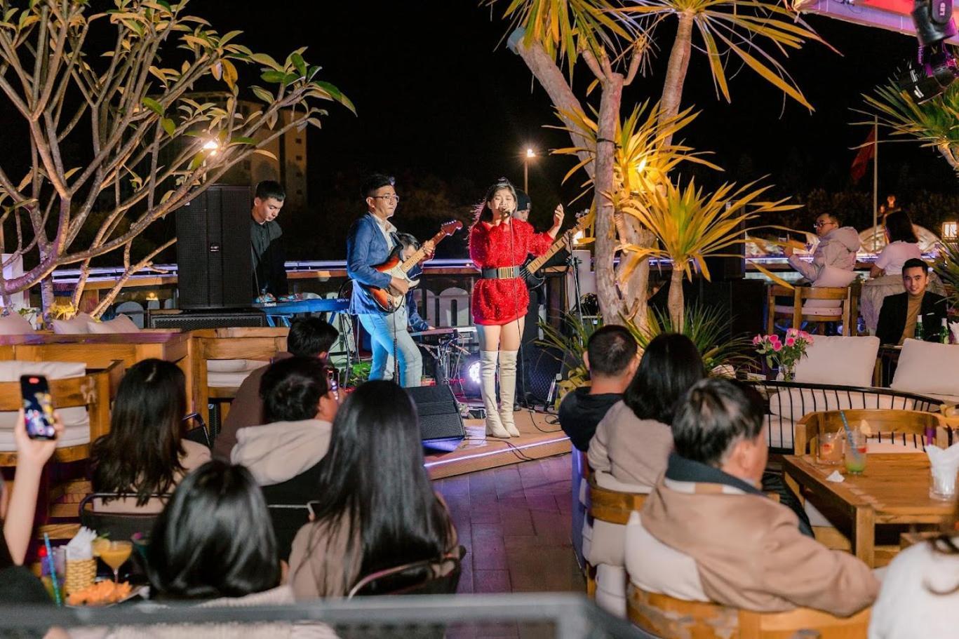 Ngon Avatar Hotel เปลกู ภายนอก รูปภาพ